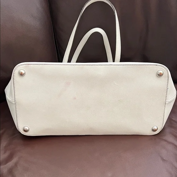 MICHAEL KORS ELEGANT CREAM TOTE - Picture 6 of 16